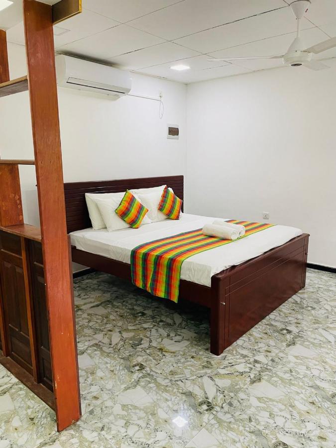 Surf Front Hotell Ahangama Eksteriør bilde