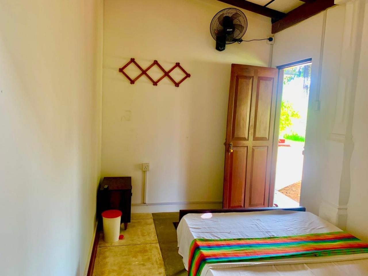 Surf Front Hotell Ahangama Eksteriør bilde